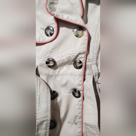 Kids Beige Trench Coat with Red‎ Trim - Picture 4 of 9